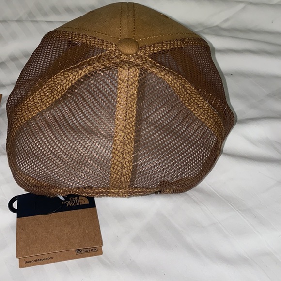 Mens TNF Snap back Cap - Picture 2 of 5